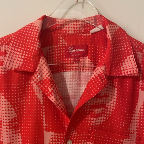 Supreme NYC Red Short Sleeve Lil Kim Collaboration. - Picture 7 of 10